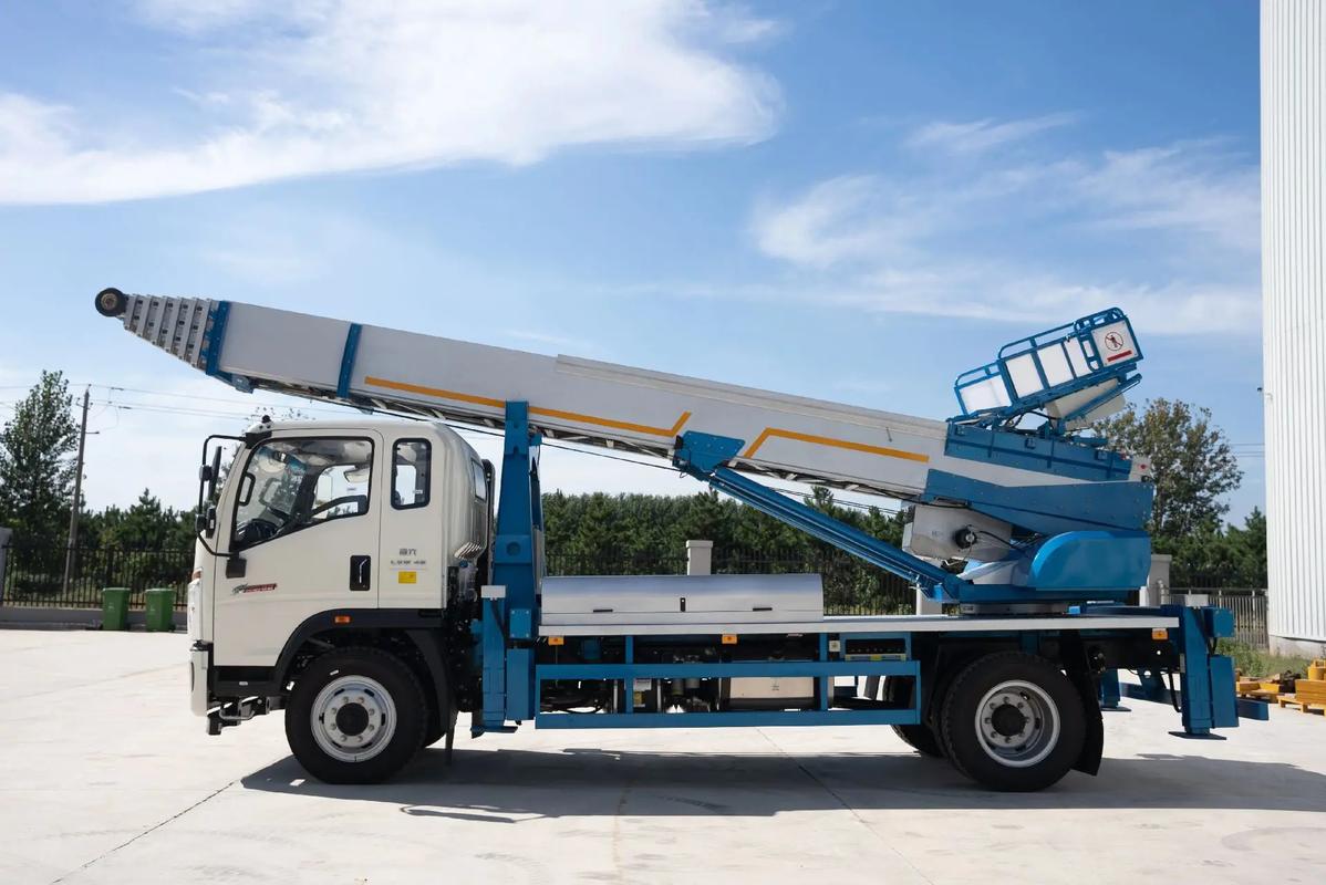 青岛崂山云梯上料车租赁费用