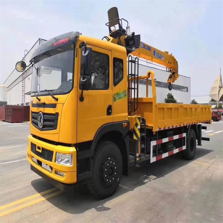 青岛崂山附近找一辆随车吊出租